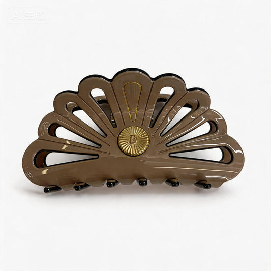 BelVu Denmark Hårklemme Large Hair Claw Soft Nougat