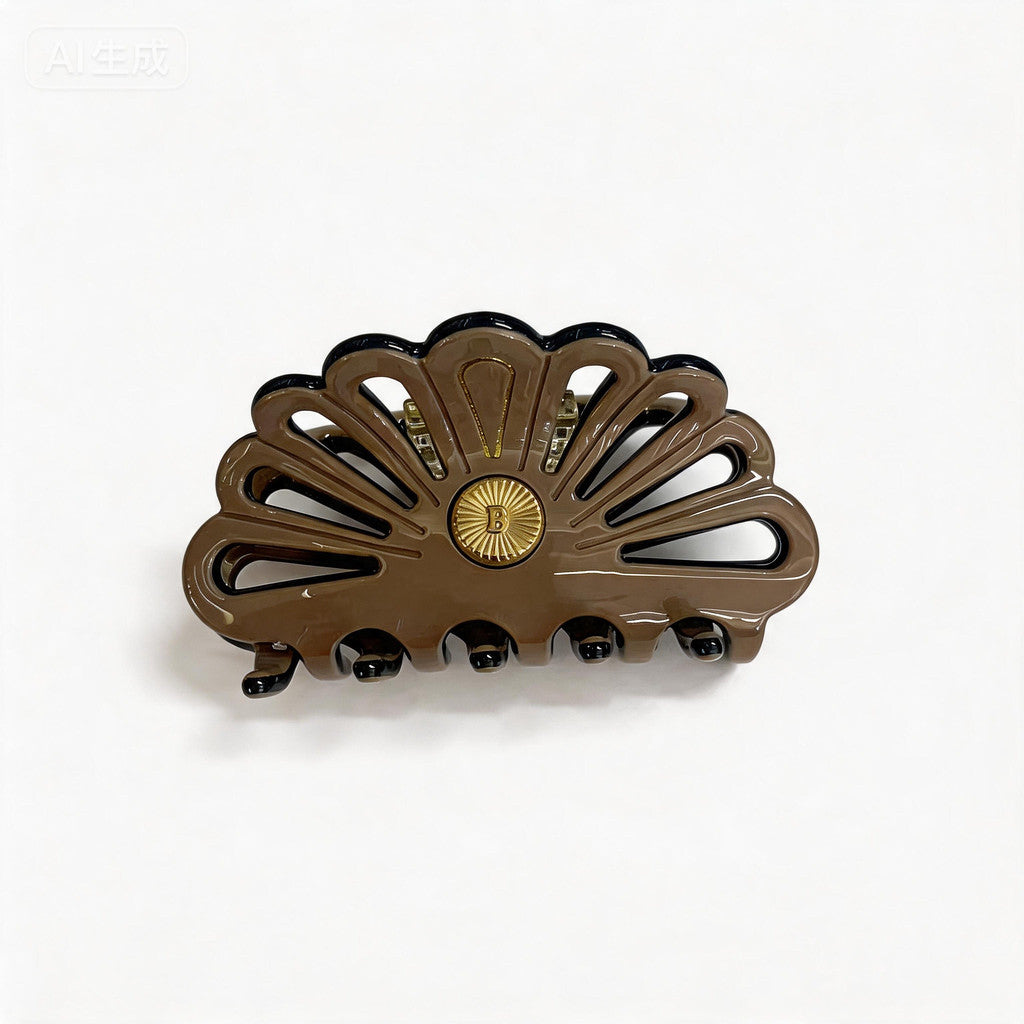 BelVu Denmark Hårklemme Medium Hair Claw Soft Nougat